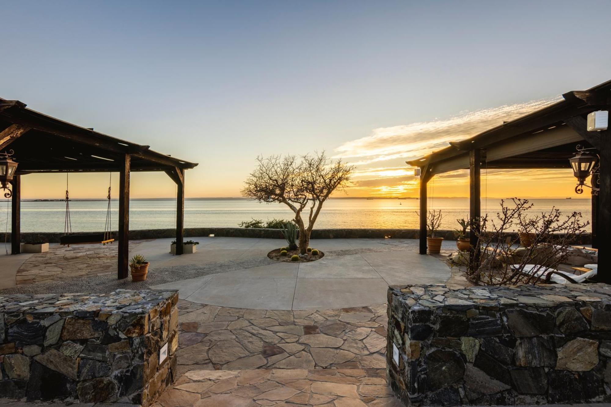 Orchid House Baja Hotel ลาปาซ ภายนอก รูปภาพ